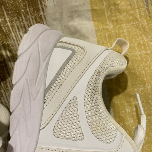 Vionic White Women's Sneakers 8 - Picture 8 of 8